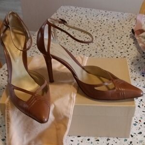 Max Azria Collection Brown Heels *Vintage